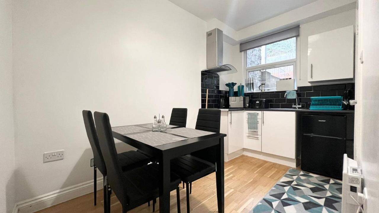 דירות פלמסטד Cosy Private Studio In London מראה חיצוני תמונה